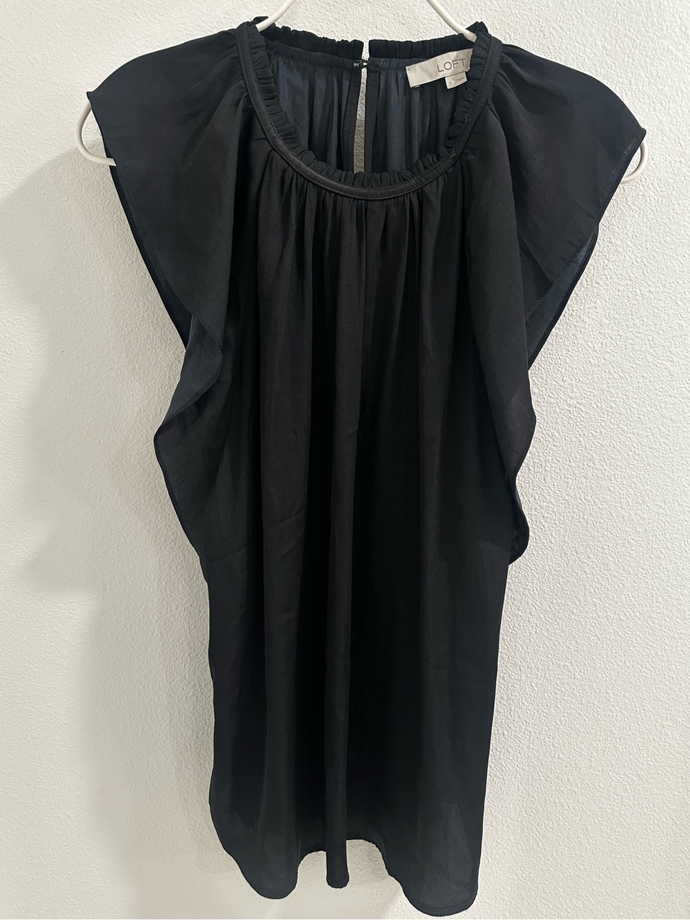 Anna Taylor Flutter sleeve blouse